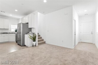 96 Mosso Niente Pl in Henderson, NV - Building Photo - Building Photo