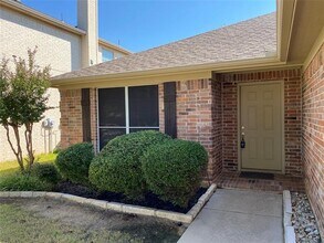 1835 Woodchase Dr in Fort Worth, TX - Building Photo - Building Photo