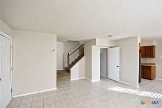 1024 Mission Dr in New Braunfels, TX - Building Photo - Building Photo