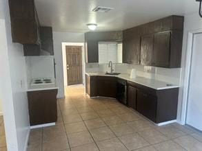 2440 Stanfield Dr in Stockton, CA - Building Photo - Building Photo