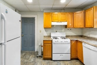 822 Westcott St in Syracuse, NY - Building Photo - Building Photo