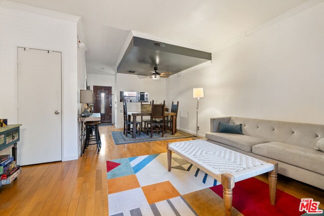 property at 14256 Victory Blvd