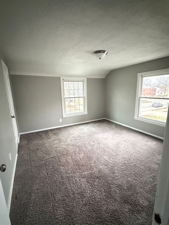 1539-1543 Babbitt Rd in Euclid, OH - Building Photo - Building Photo