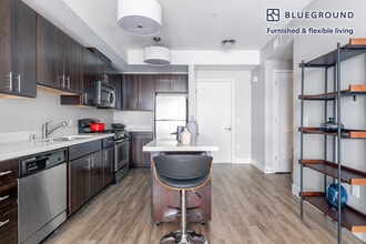 545 San Antonio Rd, Unit FL3-ID280 in Mountain View, CA - Building Photo - Building Photo