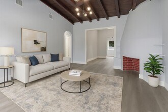 2246 SW 3rd St in Miami, FL - Building Photo - Building Photo
