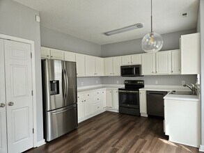 108 Danesway Dr in Holly Springs, NC - Building Photo - Building Photo