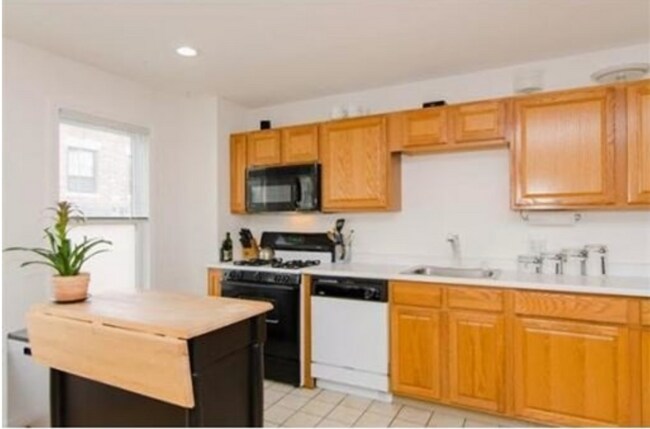 1 Davenport St, Unit #8 in Cambridge, MA - Building Photo - Building Photo