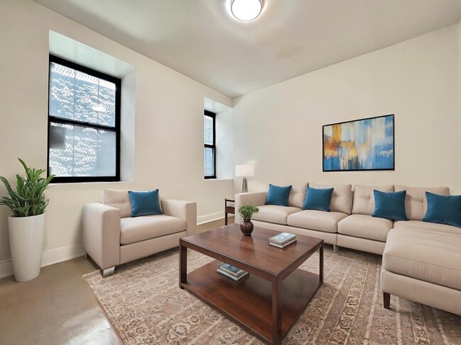 523 W 135th St