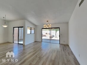 370 S Pemberton Ave in Tucson, AZ - Foto de edificio - Building Photo