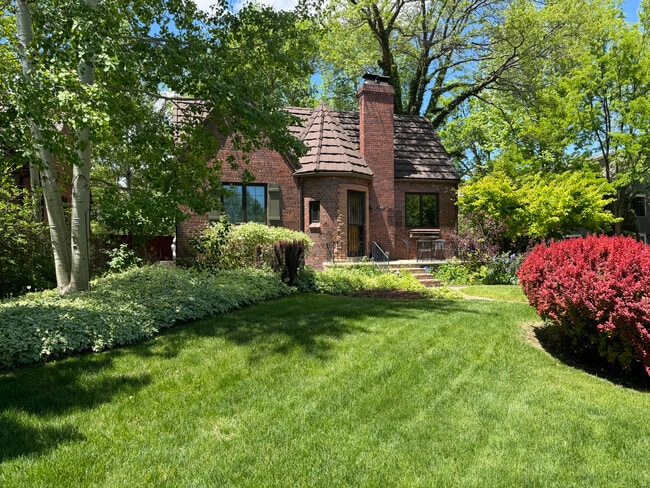 695 Ash St. in Denver, CO - Building Photo - Building Photo