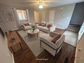 127 Barrington Dr, Unit 5 in Athens, GA - Building Photo - Building Photo