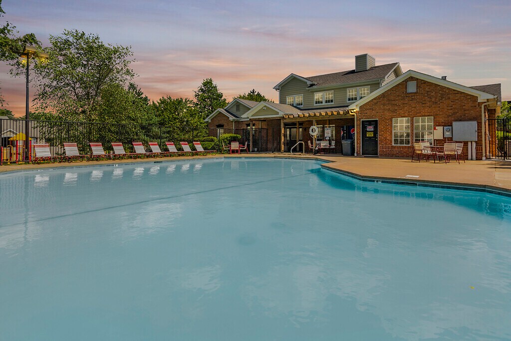 Fieldstone Apartments in Olathe, KS