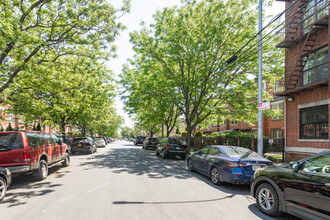 2102 Dean St in Brooklyn, NY - Foto de edificio - Building Photo