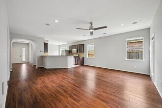3105 W Trail Dr in Pearland, TX - Building Photo - Building Photo