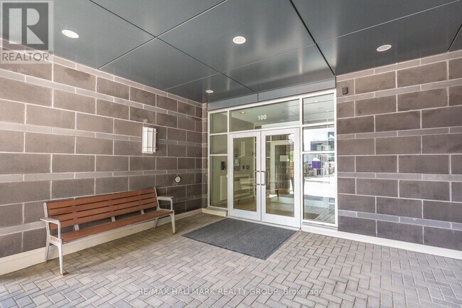 100-100 Champagne Ave S in Ottawa, ON - Building Photo - Building Photo