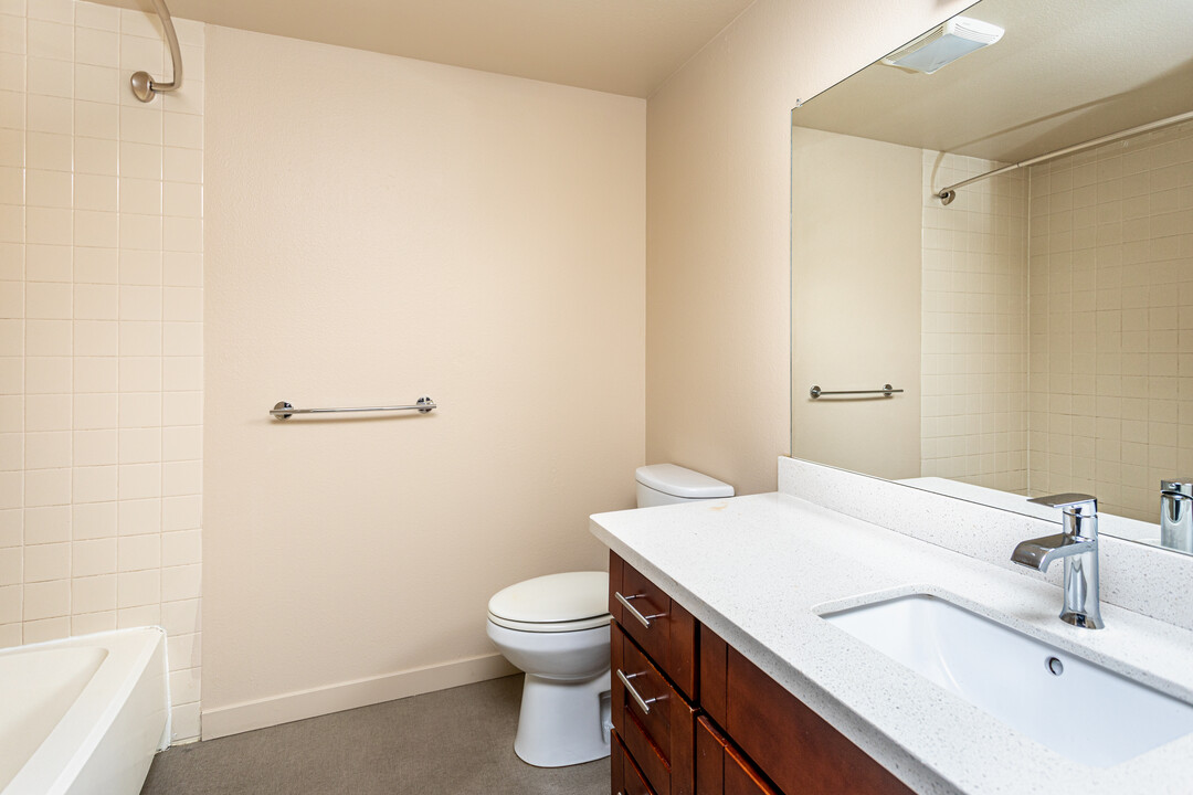 Park 3025 in Seattle, WA - Building Photo