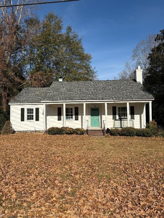 310 Wilson Ave in Kinston, NC - Building Photo