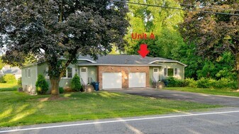 314 Goode St in Burnt Hills, NY - Building Photo