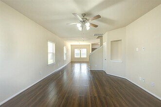 1927 Howth Ave in Houston, TX - Building Photo - Building Photo