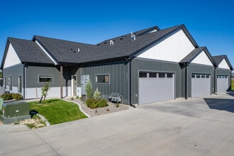 Farmstead Townhomes in Billings, MT - Foto de edificio - Building Photo