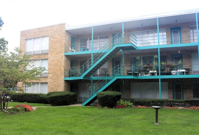 210 N Kenilworth Ave in Oak Park, IL - Building Photo - Building Photo