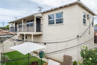 1905-1909 W. Alameda in Burbank, CA - Foto de edificio - Building Photo