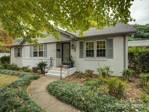 2016 Wedgedale Dr in Charlotte, NC - Building Photo - Building Photo