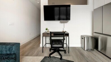 2005 11th St NW, Unit 307 in Washington, DC - Building Photo - Building Photo