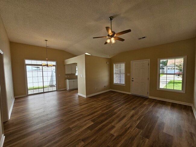 1802 Barberry Dr in Conway, SC - Building Photo - Building Photo