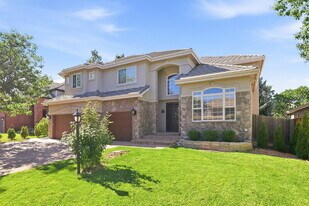 9400 E Aspen Hill Ln in Lone Tree, CO - Building Photo