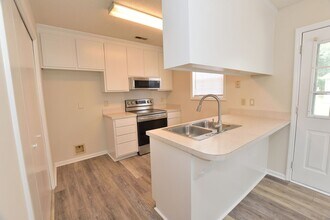 216 Sebastian Way in Rocky Mount, NC - Building Photo - Building Photo