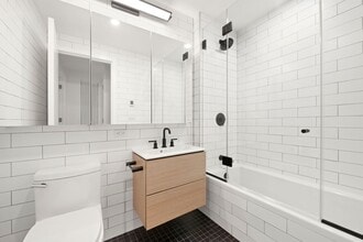95 Grattan St in Brooklyn, NY - Building Photo - Building Photo