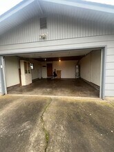 91404 N Coburg Rd in Eugene, OR - Building Photo - Building Photo