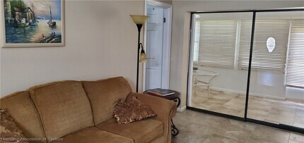 3830 Catalina Dr in Sebring, FL - Foto de edificio - Building Photo