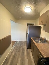 4013 Balfern Ave photo'