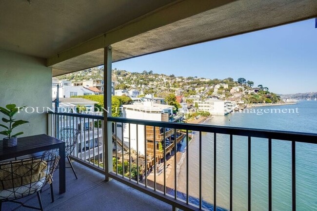 100 South St in Sausalito, CA - Building Photo - Building Photo