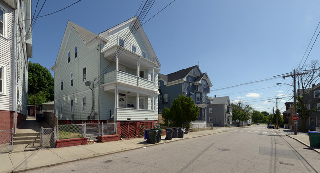 175 Amherst St in Providence, RI - Foto de edificio - Building Photo