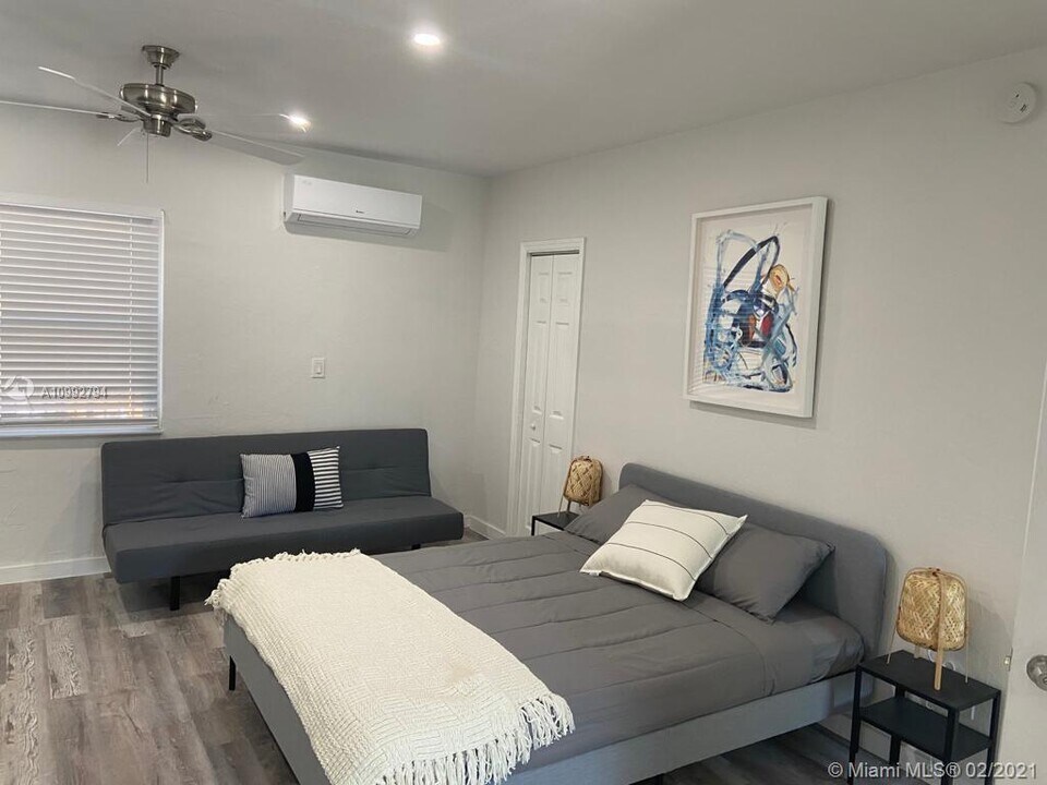 520 NW 11th Ave-Unit -1 in Miami, FL - Foto de edificio