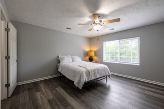 Valley View Estates in Council Bluffs, IA - Foto de edificio - Interior Photo