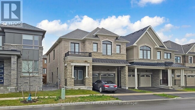 property at 1580 Honey Locust Pl