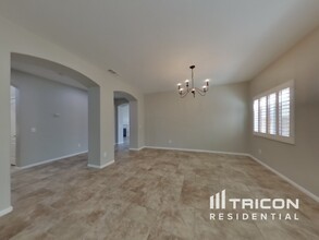 29848 Tierra Shores Ln in Menifee, CA - Building Photo - Building Photo