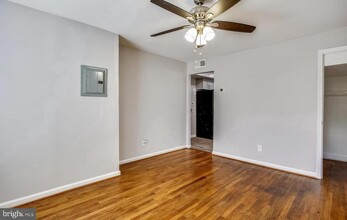 1240 Simms Pl NE in Washington, DC - Building Photo - Building Photo