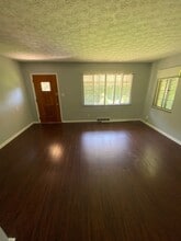 1739 Amsterdam Rd in Fort Wright, KY - Building Photo - Building Photo