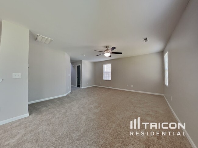 507 Menlo Pk Rd in Greensboro, NC - Building Photo - Building Photo