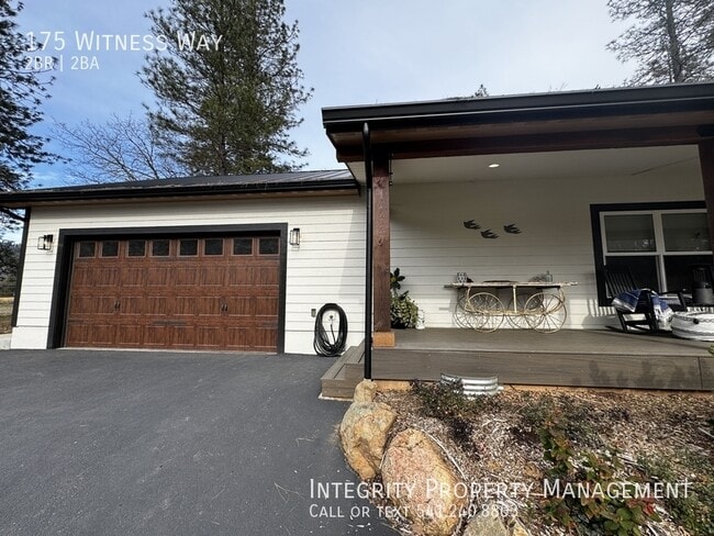 175 Witness Wy in Rogue River, OR - Building Photo - Building Photo