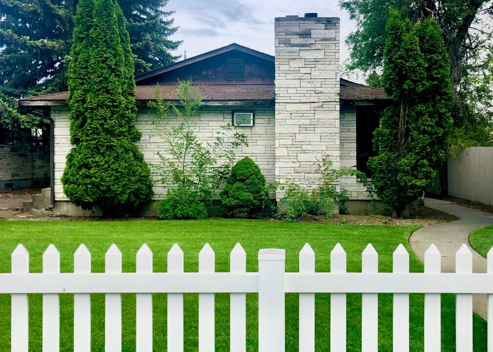 1506 E Nebraska Ave in Spokane, WA - Building Photo