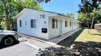 718 SE 13th St in Fort Lauderdale, FL - Building Photo