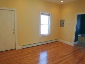9 Bristol St in Cambridge, MA - Building Photo - Building Photo