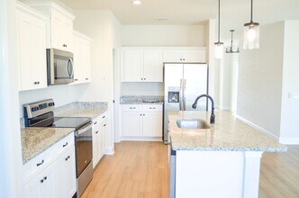 12538 NW 158th St in Alachua, FL - Building Photo - Building Photo