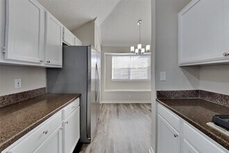 2515 Chestnut Cir in Pearland, TX - Building Photo - Building Photo